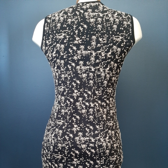 Speckled stretchy dress - Picture 2 of 2